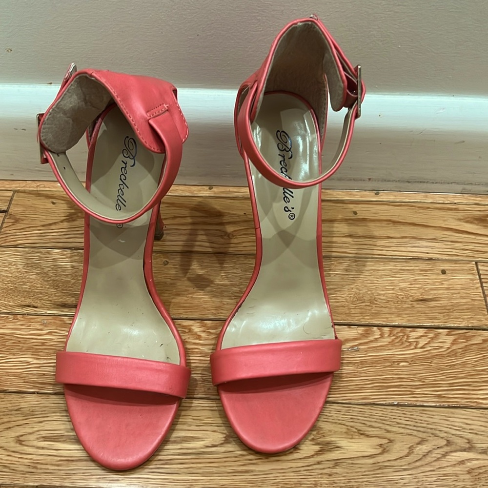 PINK HEELS